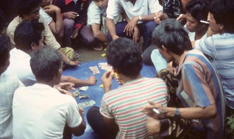 CHUTOGEL - Sejarah perjudian tradisional di Nusantara