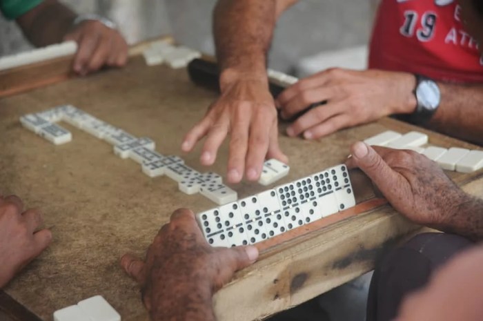 CHUTOGEL - Sejarah taruhan dalam permainan domino gaplek